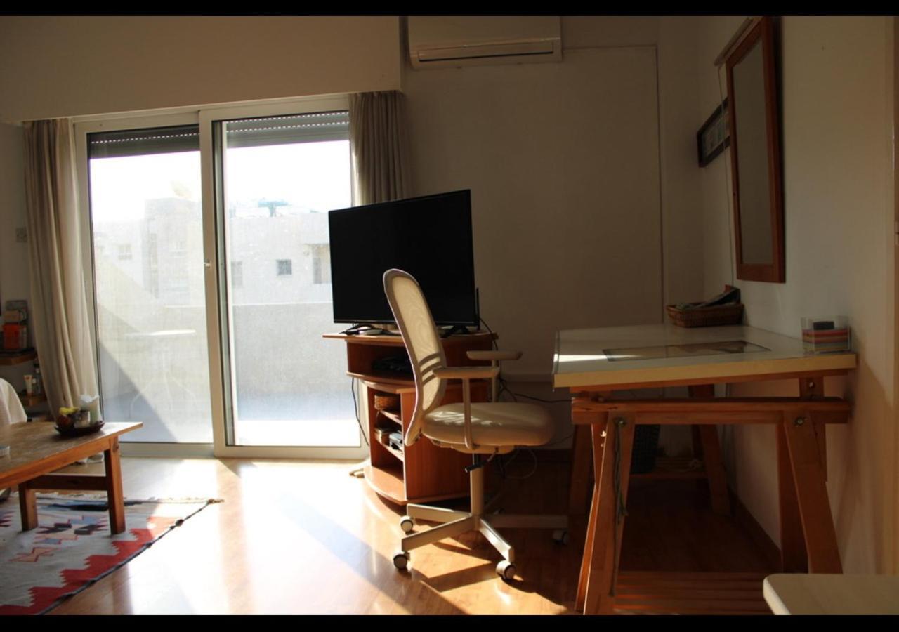 Studio Room Ensuite By The Beach, Entire Independent Unit Limassol Exterior foto