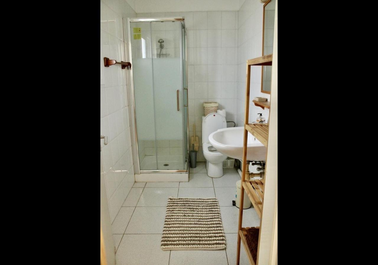 Studio Room Ensuite By The Beach, Entire Independent Unit Limassol Exterior foto